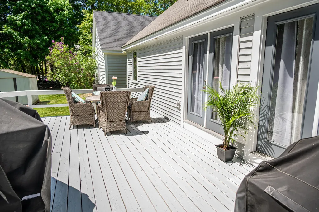 56 Yarmouth Road Gray ME 04039