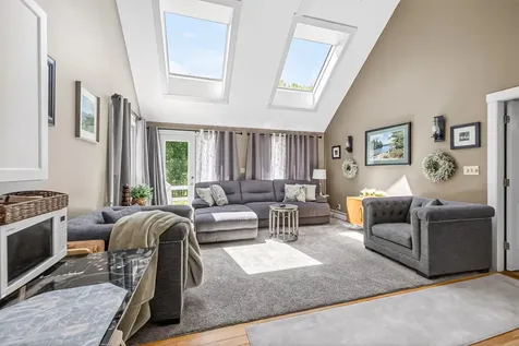 56 Yarmouth Road Gray ME 04039