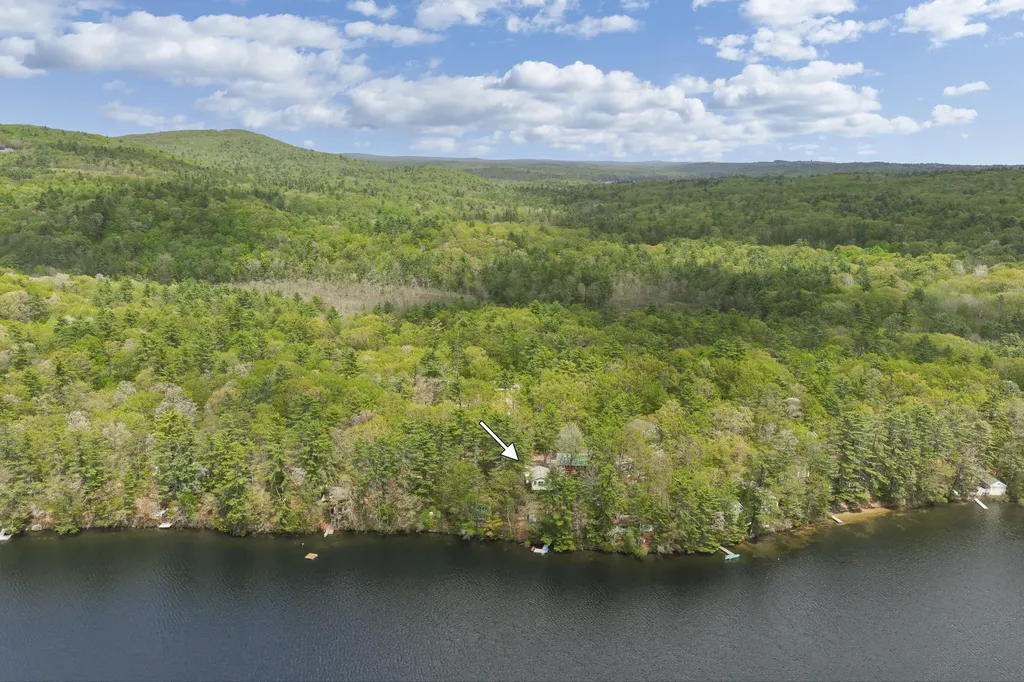 23A Baxter Road Raymond ME 04071