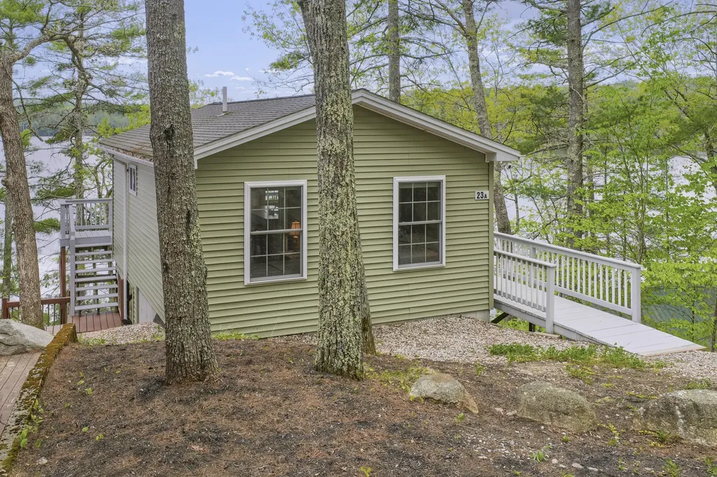23A Baxter Road Raymond ME 04071