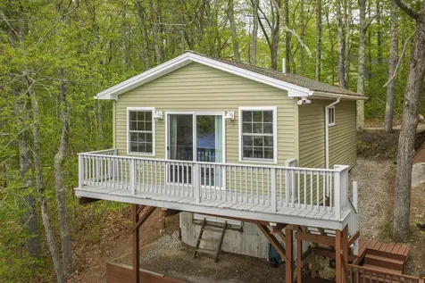 23A Baxter Road Raymond ME 04071