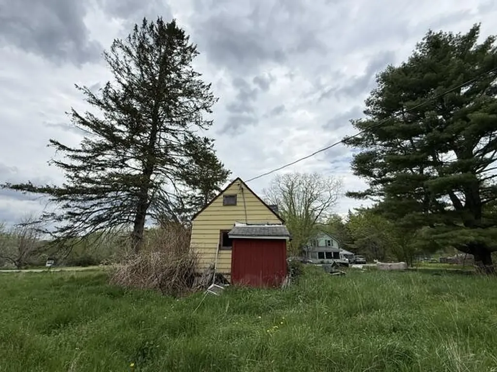 26 Petticoat Hill Princeton ME 04668