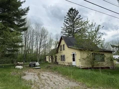 26 Petticoat Hill Princeton ME 04668