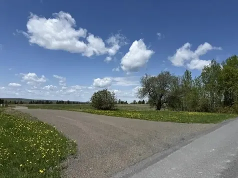 940 W Road New Sweden ME 04762