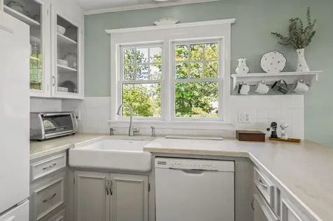 690 Bremen Road Waldoboro ME 04572