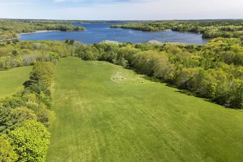 690 Bremen Road Waldoboro ME 04572