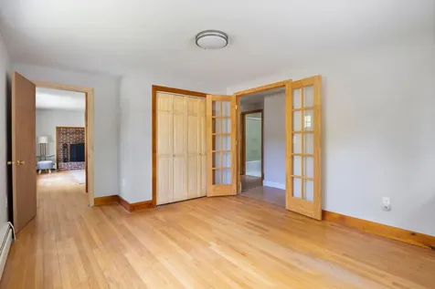 37 Pilgrim Road Standish ME 04084