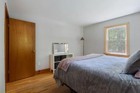 37 Pilgrim Road Standish ME 04084