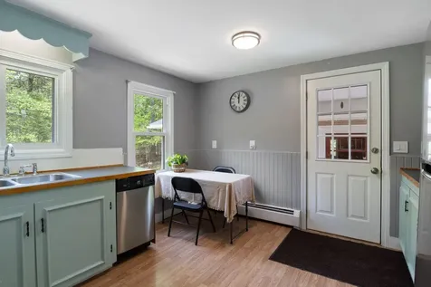 37 Pilgrim Road Standish ME 04084