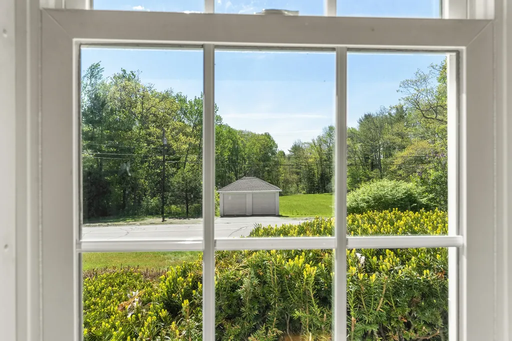 1228 State Route 32 Bristol ME 04564