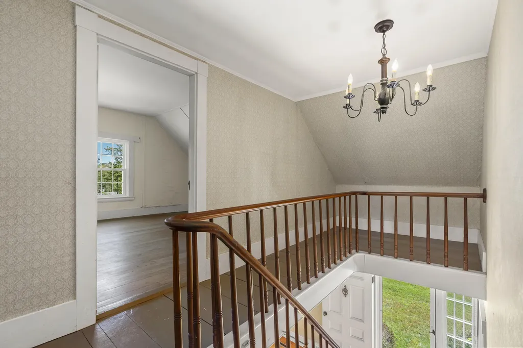 1228 State Route 32 Bristol ME 04564