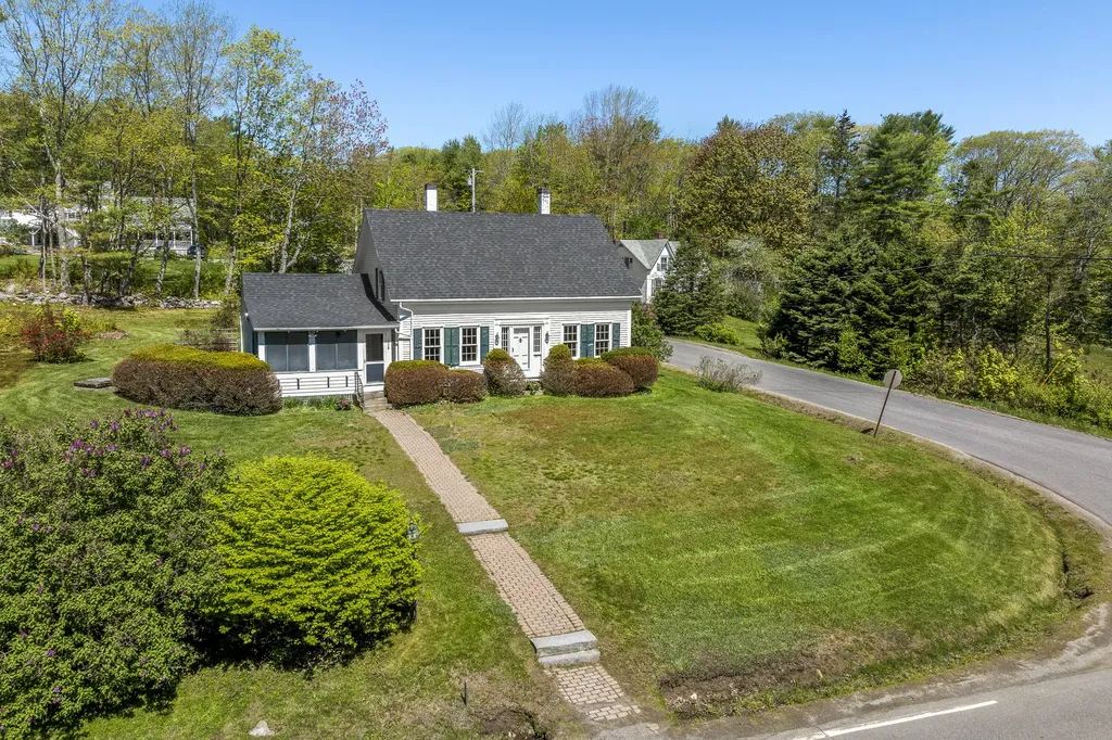 1228 State Route 32 Bristol ME 04564