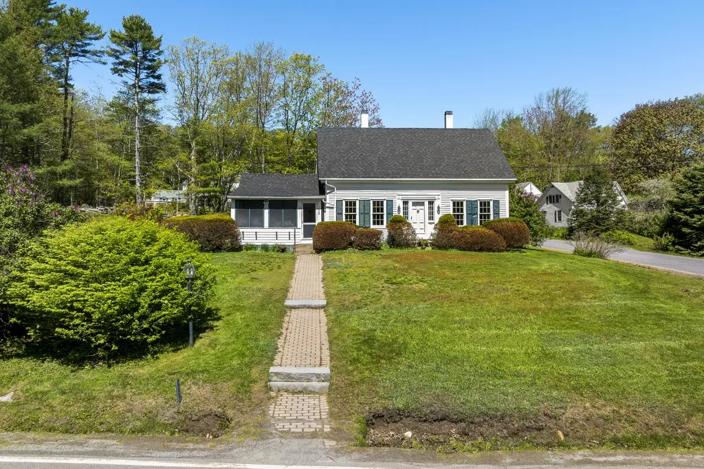 1228 State Route 32 Bristol ME 04564