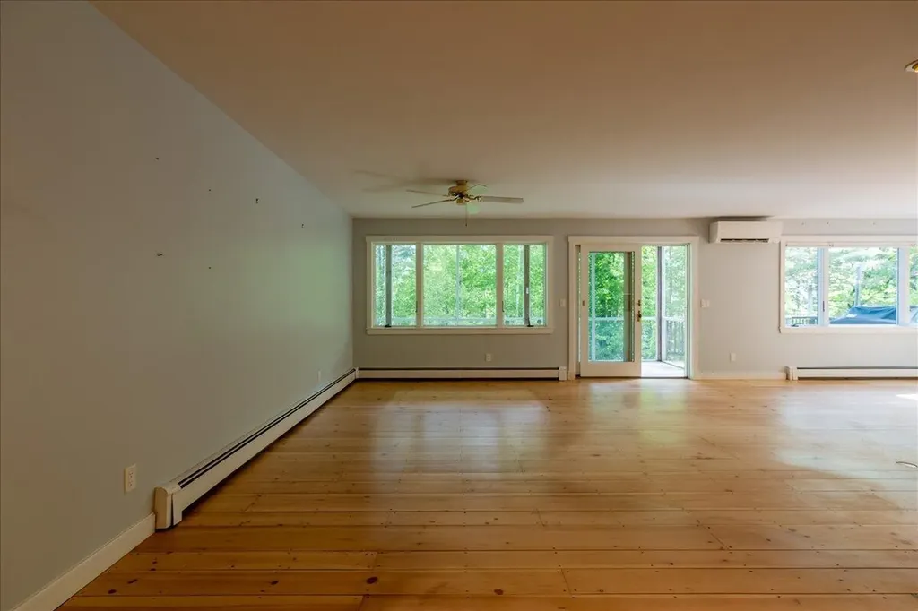 11 Highland Road Newcastle ME 04553