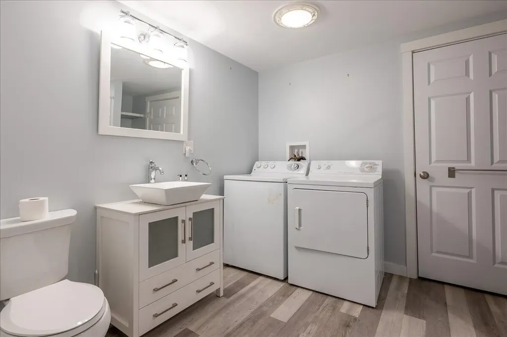11 Highland Road Newcastle ME 04553