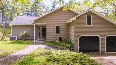 11 Highland Road Newcastle ME 04553