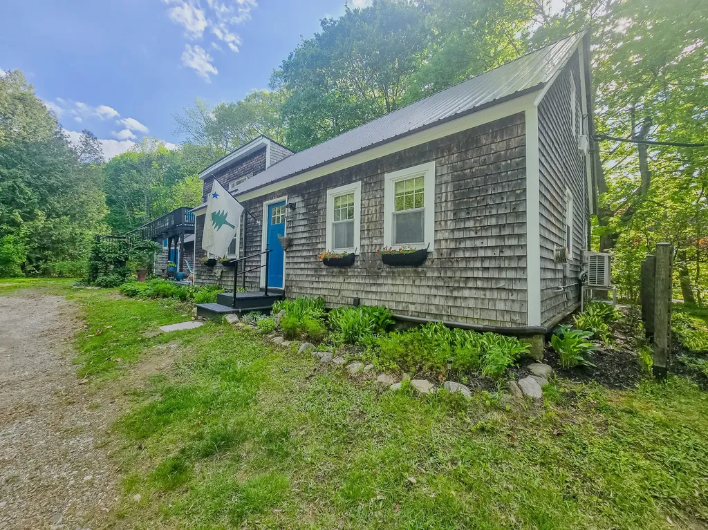 99 Kennebec Road Hampden ME 04444