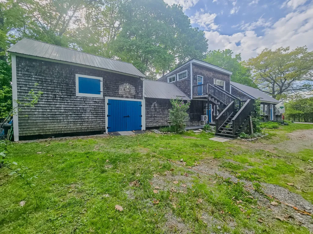 99 Kennebec Road Hampden ME 04444