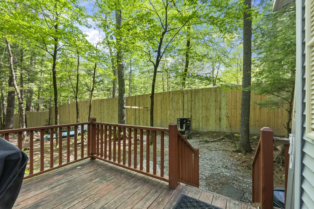 1473 Paleo Woods Way Casco ME 04015