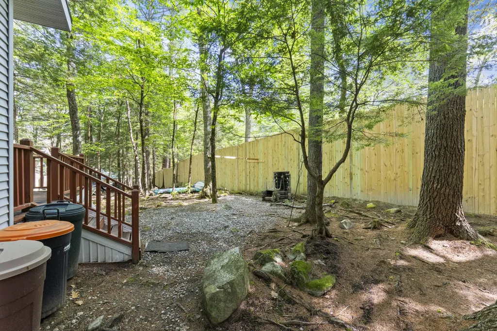 1473 Paleo Woods Way Casco ME 04015