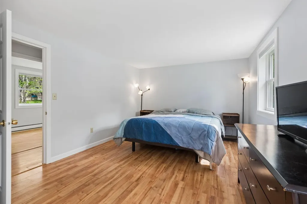8 Center Street Lisbon ME 04252
