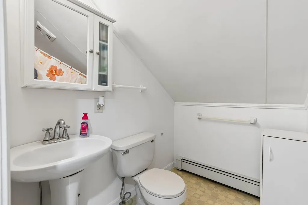 8 Center Street Lisbon ME 04252