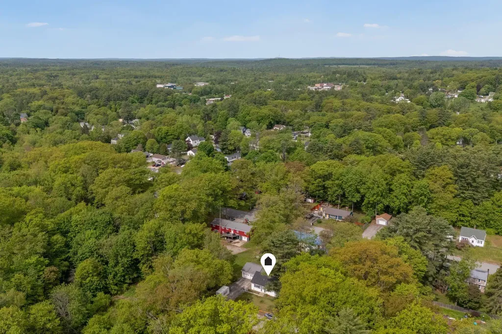 8 Center Street Lisbon ME 04252