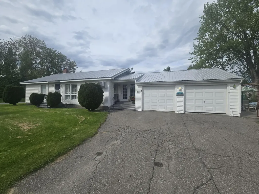 61 Fairfax Street Bangor ME 04401