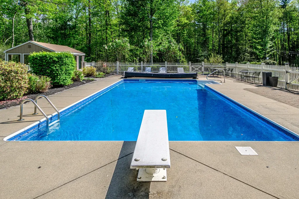 18 Herrick Road Gorham ME 04038