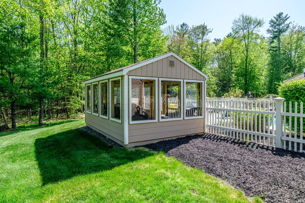 18 Herrick Road Gorham ME 04038