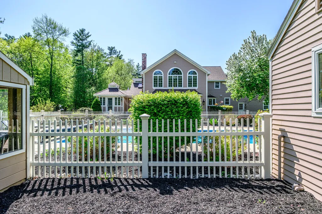 18 Herrick Road Gorham ME 04038