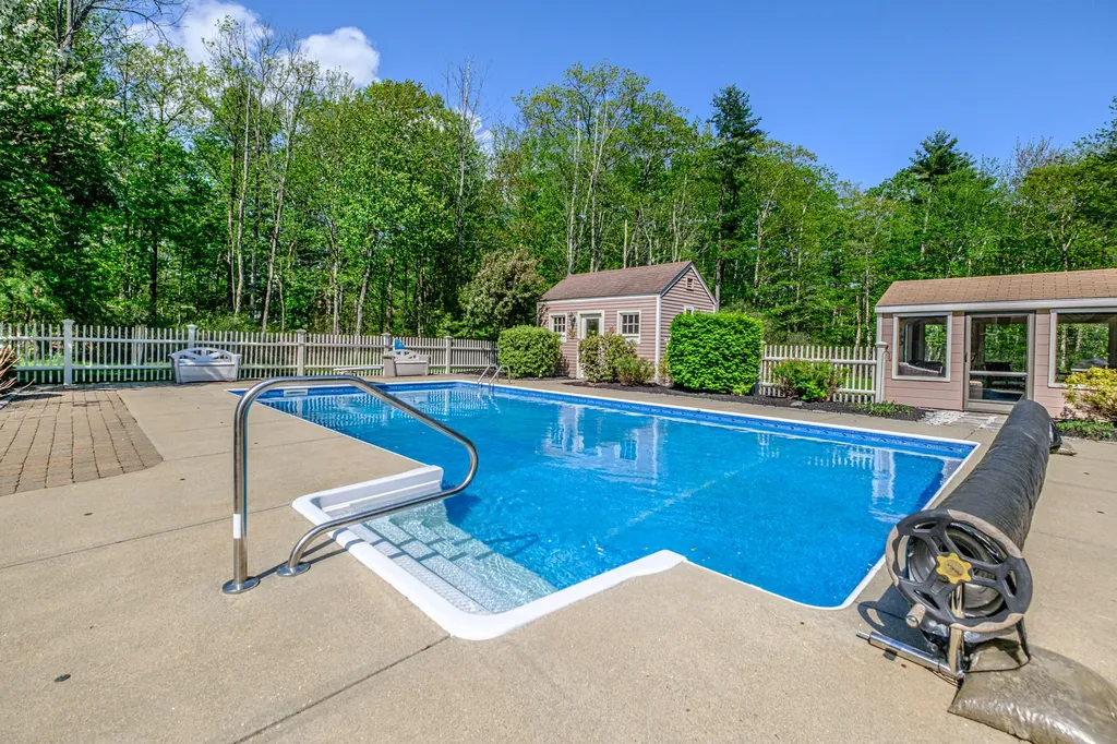 18 Herrick Road Gorham ME 04038