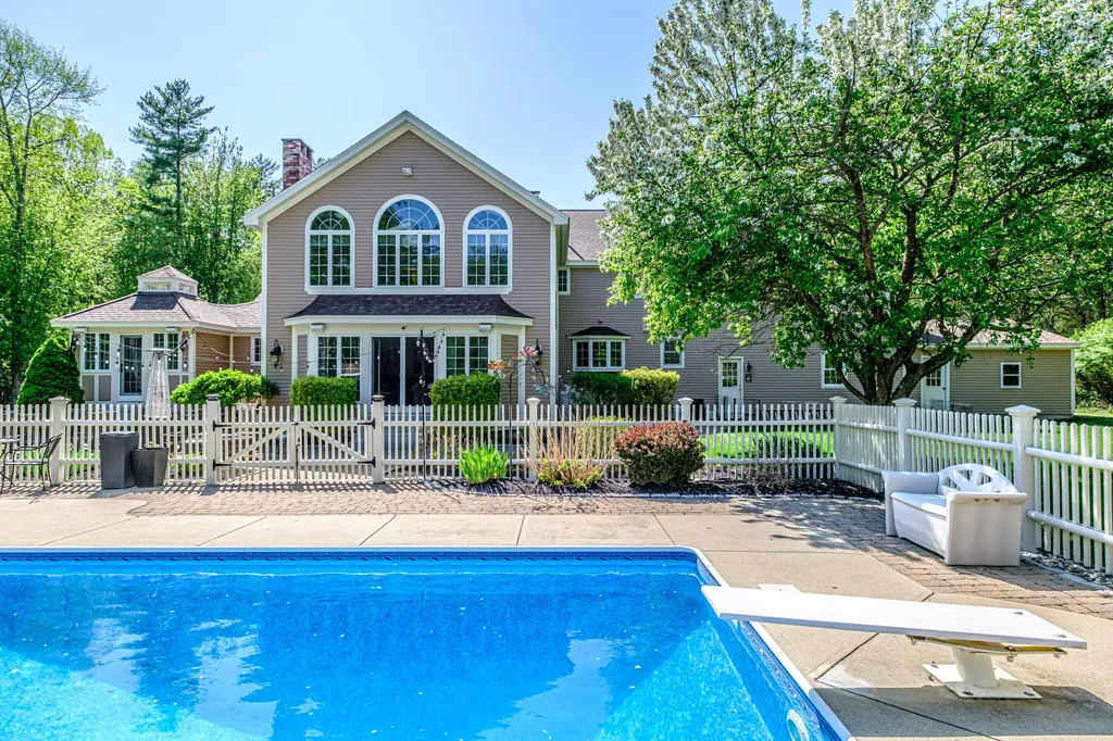18 Herrick Road Gorham ME 04038