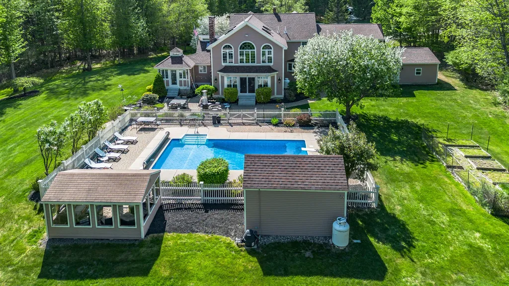 18 Herrick Road Gorham ME 04038