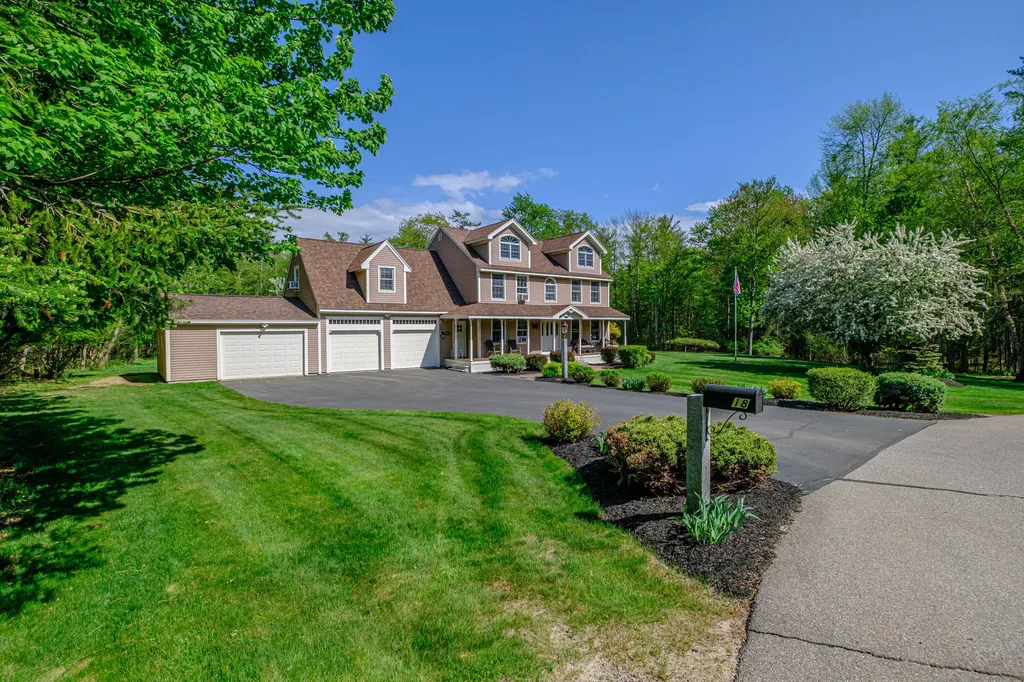 18 Herrick Road Gorham ME 04038