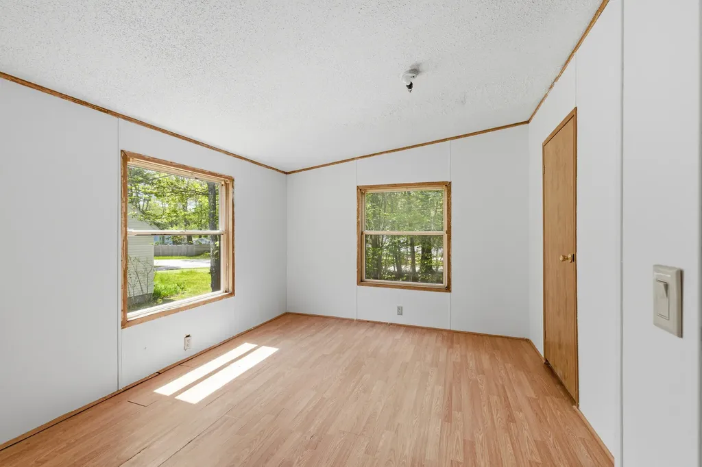 1 Boundary Way Kennebunk ME 04043