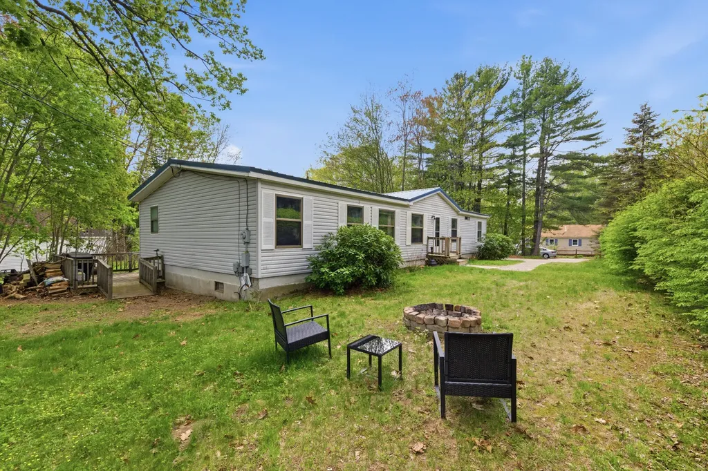 1 Boundary Way Kennebunk ME 04043