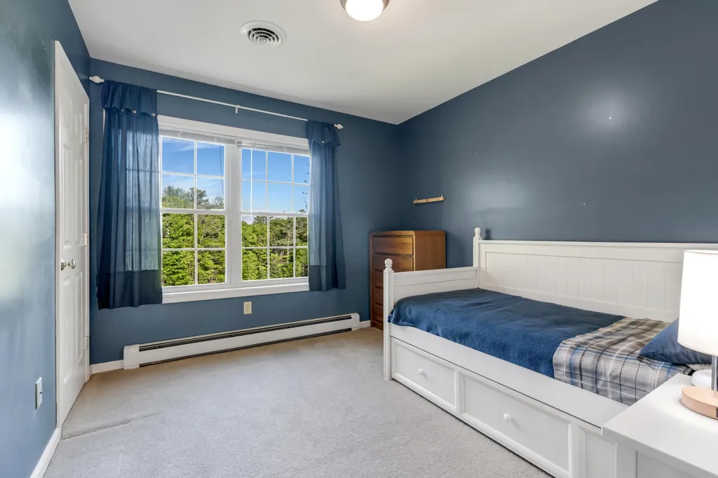 2 Ledges Court Lewiston ME 04240