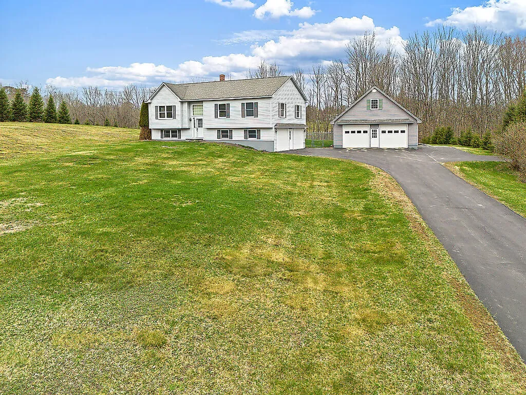 52 Alfalfa Road Sidney ME 04330