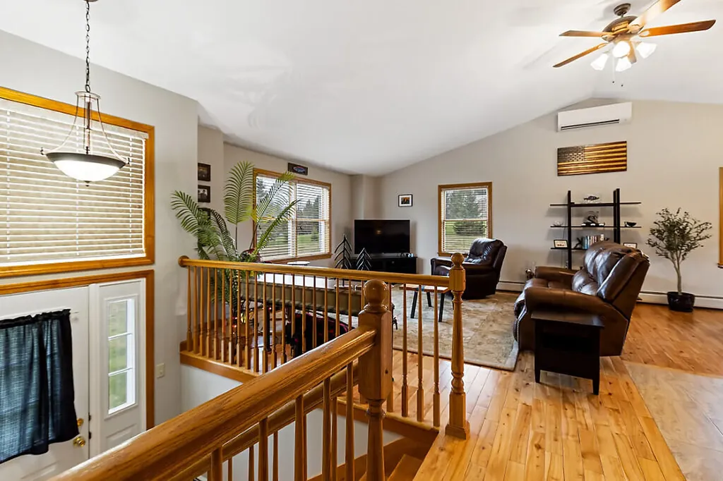 52 Alfalfa Road Sidney ME 04330