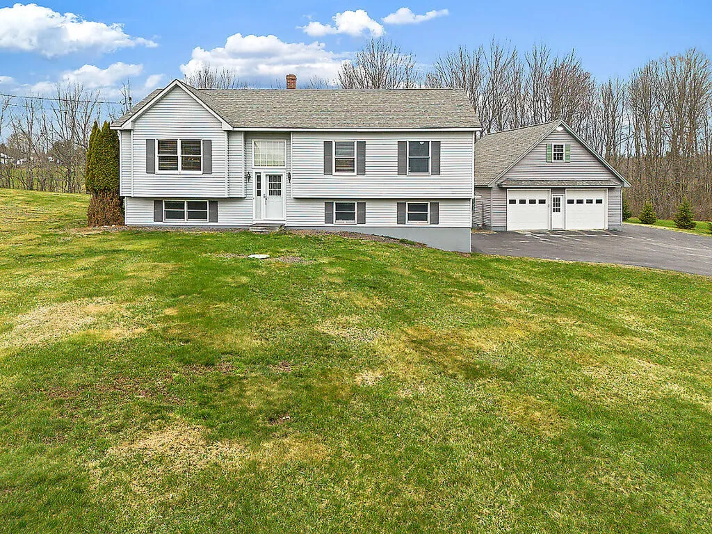 52 Alfalfa Road Sidney ME 04330