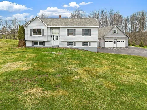 52 Alfalfa Road Sidney ME 04330