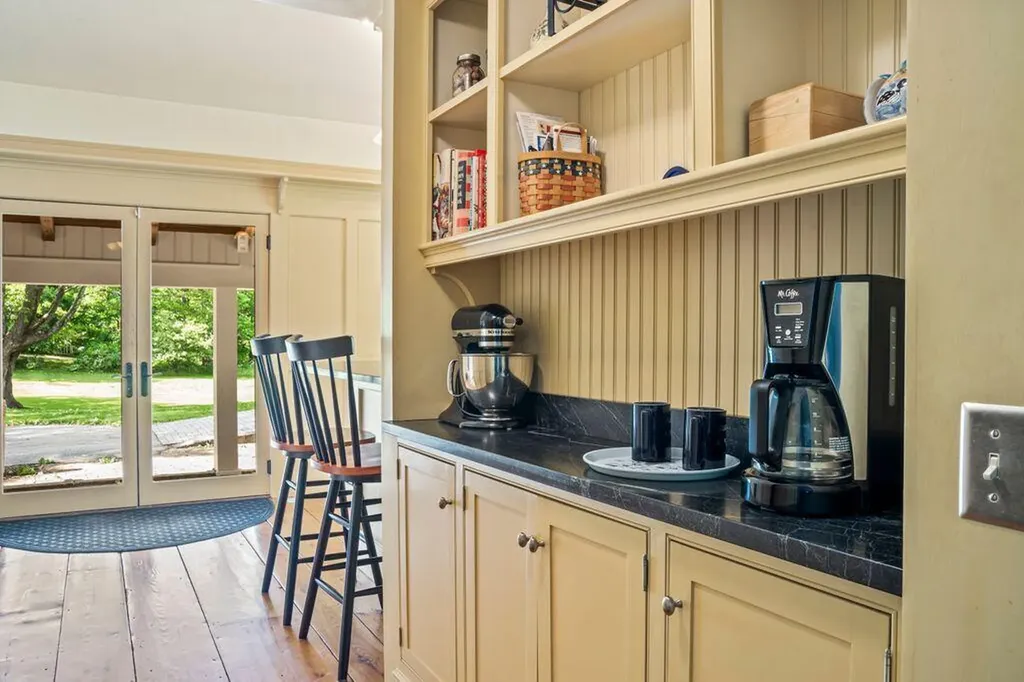 7 Storer Street Kennebunk ME 04043