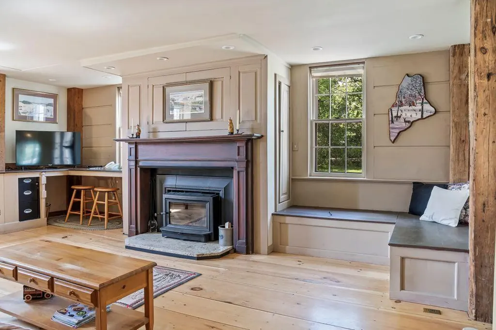 7 Storer Street Kennebunk ME 04043