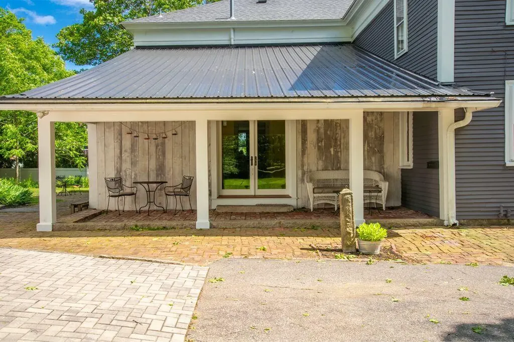 7 Storer Street Kennebunk ME 04043