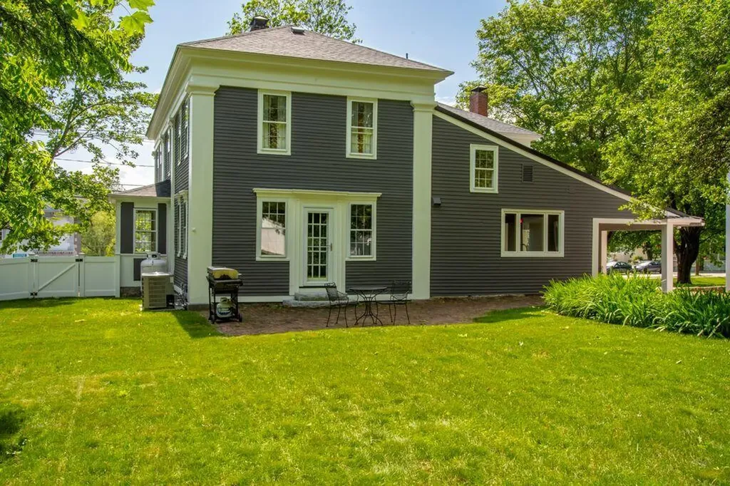 7 Storer Street Kennebunk ME 04043