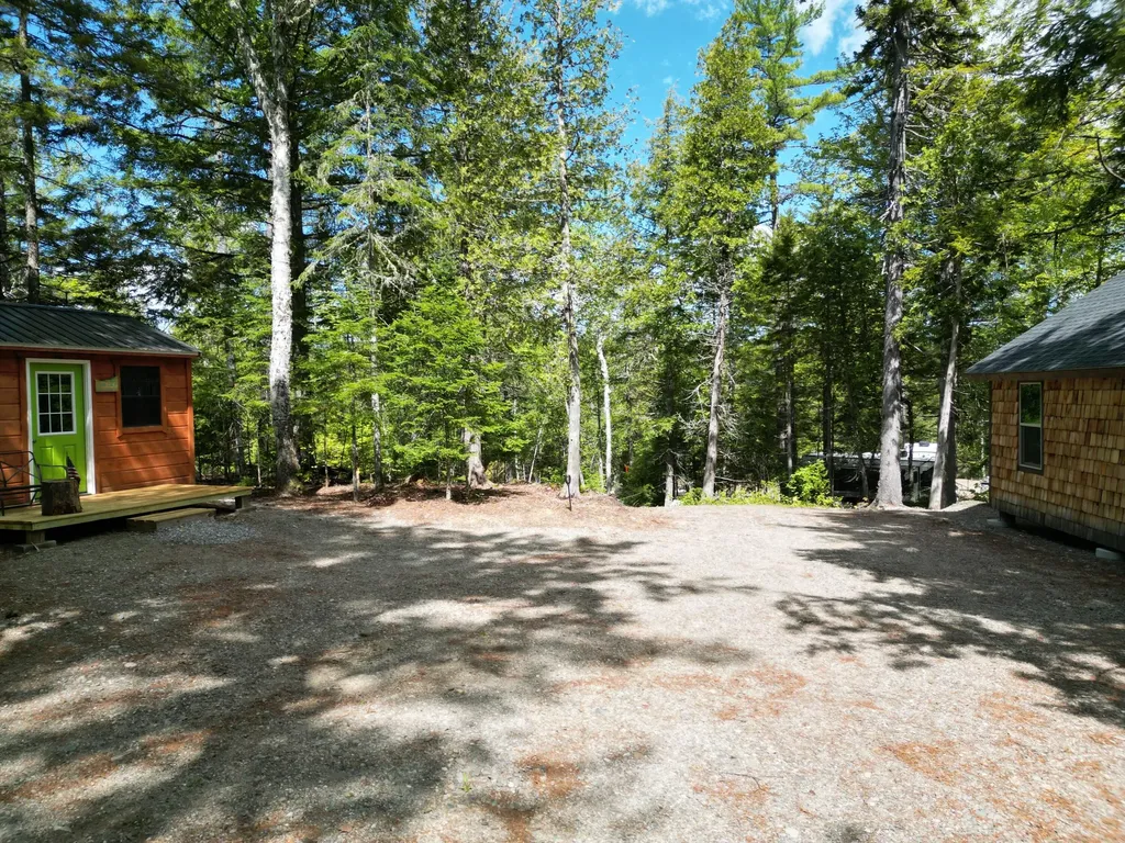 147 Woodcock Drive Lincoln ME 04457