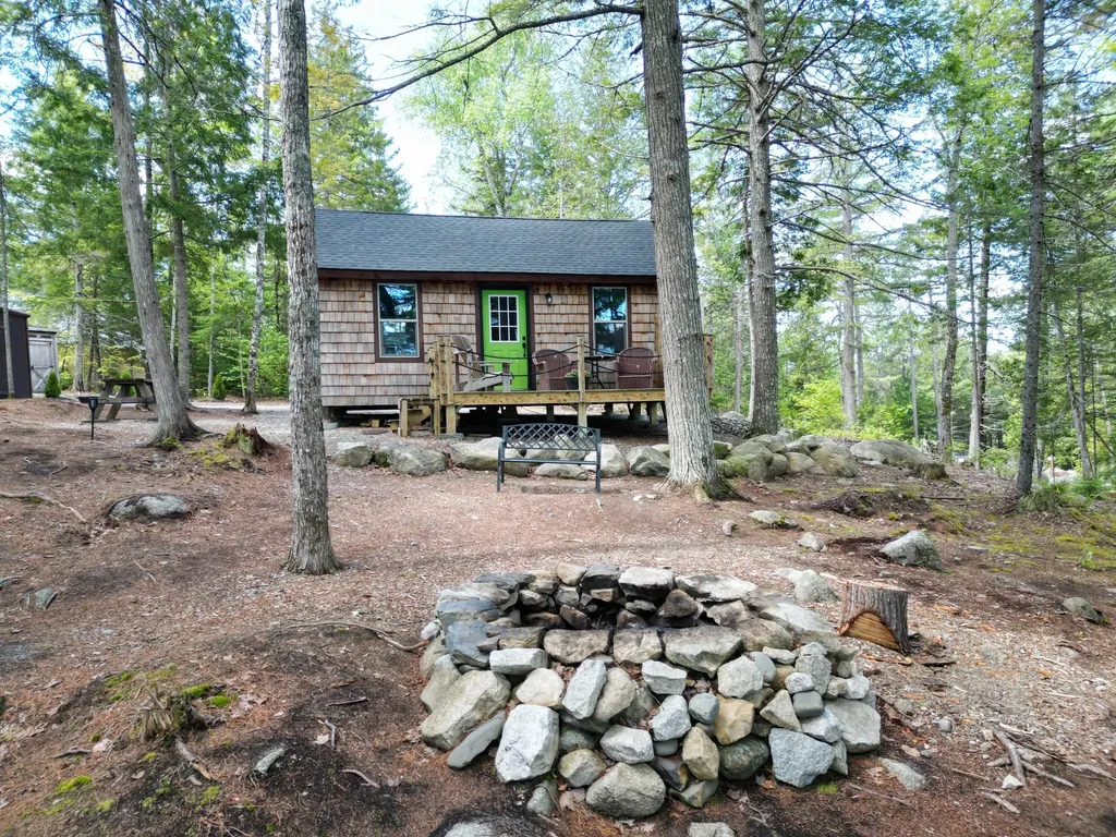 147 Woodcock Drive Lincoln ME 04457