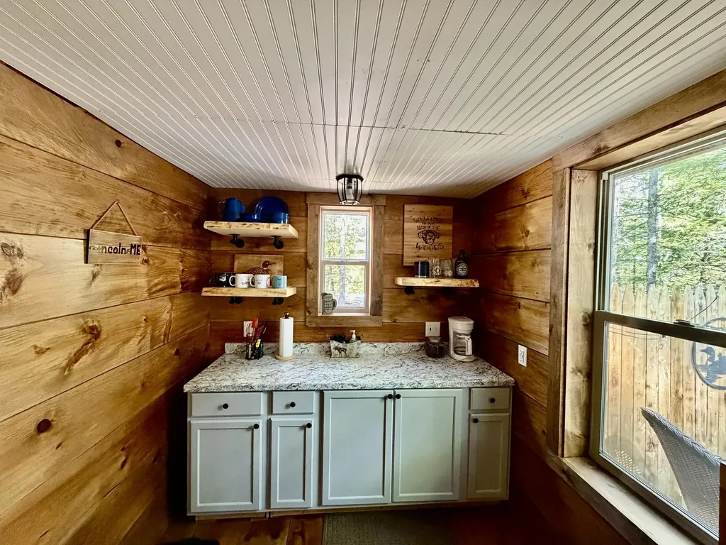 147 Woodcock Drive Lincoln ME 04457