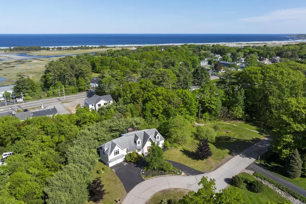 84 Ocean Heights Lane Ogunquit ME 03907